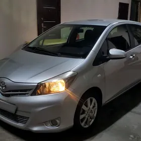 Toyota Yaris 2012