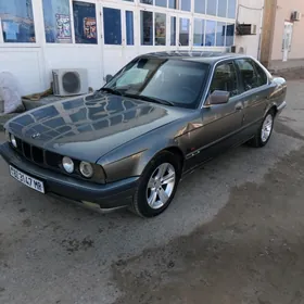 BMW 525 1990