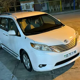 Toyota Sienna 2012