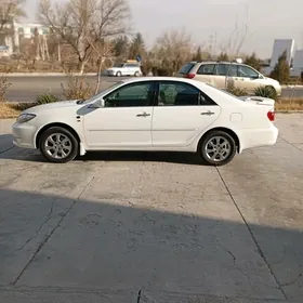 Toyota Camry 2003