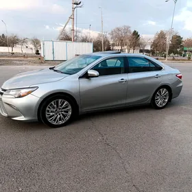 Toyota Camry 2015