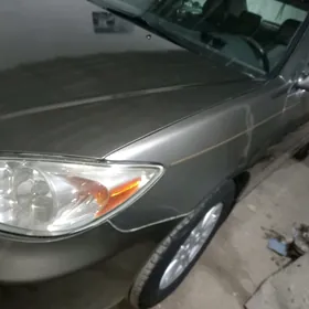 Toyota Camry 2004