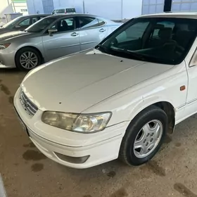 Toyota Camry 2000