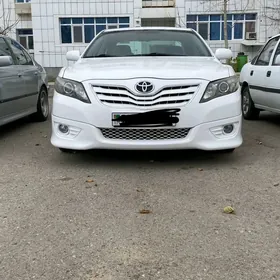 Toyota Camry 2010