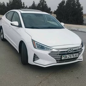 Hyundai Elantra 2020