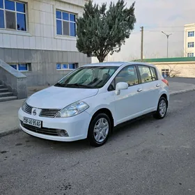 Nissan Versa 2010