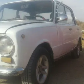 Lada 2104 1980