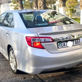 Toyota Camry 2013