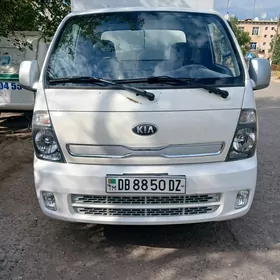 Kia Bongo 2013