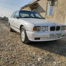 BMW 525 1990