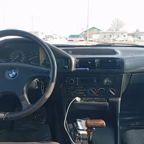 BMW 525 1992