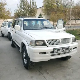 Mitsubishi Montero Sport 1999