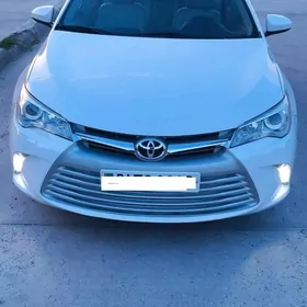 Toyota Camry 2017