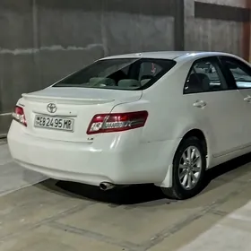 Toyota Camry 2010