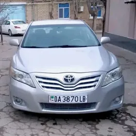 Toyota Camry 2010