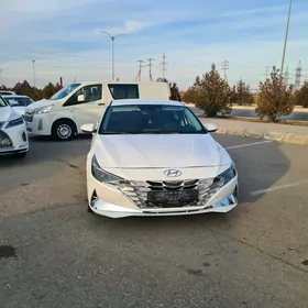 Hyundai Elantra 2021