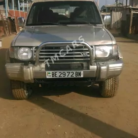 Mitsubishi Pajero 1991