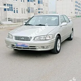 Toyota Camry 2000