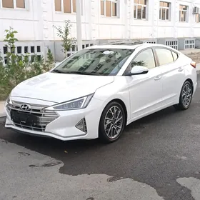 Hyundai Elantra 2019