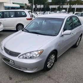 Toyota Camry 2004