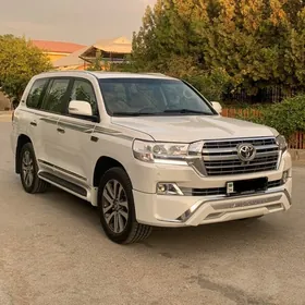 Toyota Land Cruiser 2010