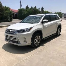 Toyota Highlander 2019