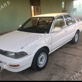 Toyota Corolla 1990