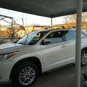 Toyota Highlander 2017