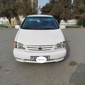 Toyota Sienna 2003