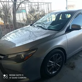 Toyota Camry 2017