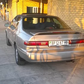 Toyota Camry 1999