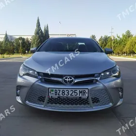 Toyota Camry 2016