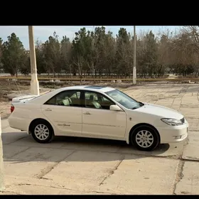 Toyota Camry 2004