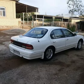 Nissan Cefiro 1995