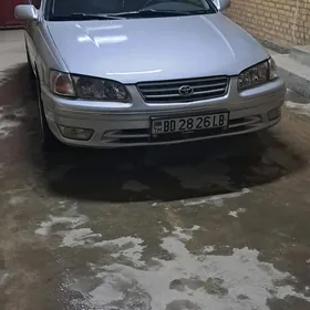 Toyota Camry 2001