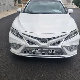 Toyota Camry 2018