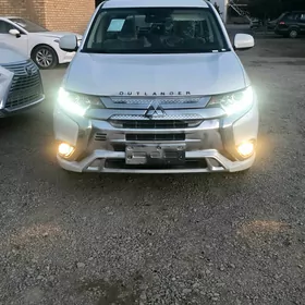 Mitsubishi Outlander 2022