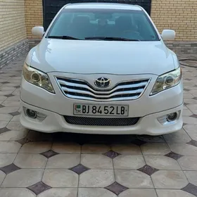 Toyota Camry 2011