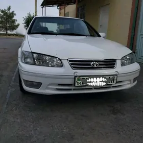 Toyota Camry 1999