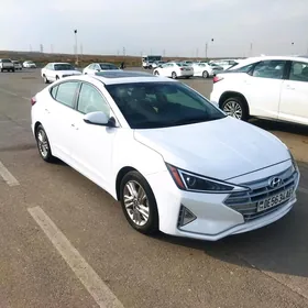 Hyundai Elantra 2019