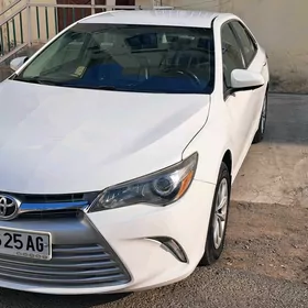 Toyota Camry 2015