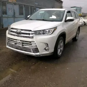 Toyota Highlander 2019