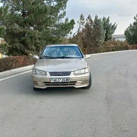 Toyota Camry 1999