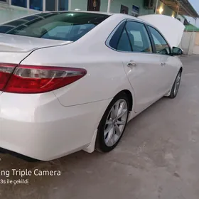 Toyota Camry 2015