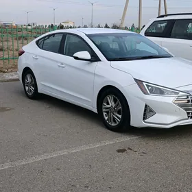 Hyundai Elantra 2019