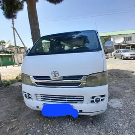 Toyota Hiace 2006