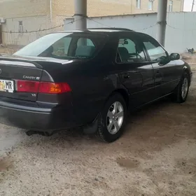 Toyota Camry 2000