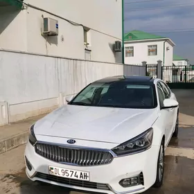 Kia Cadenza 2017