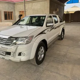 Toyota Hilux 2013