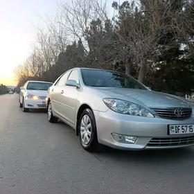 Toyota Camry 2005